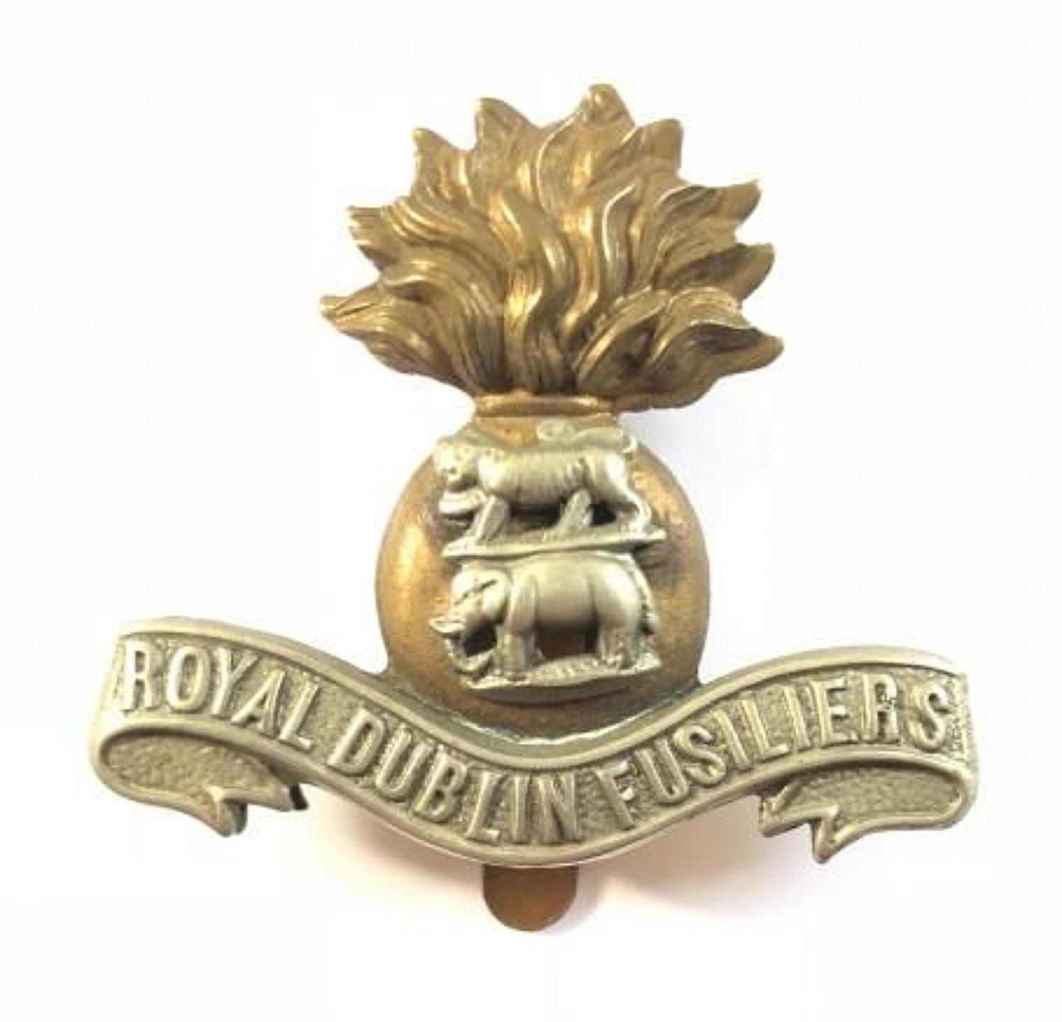 WW1 Period Irish Royal Dublin Fusiliers Cap Badge.