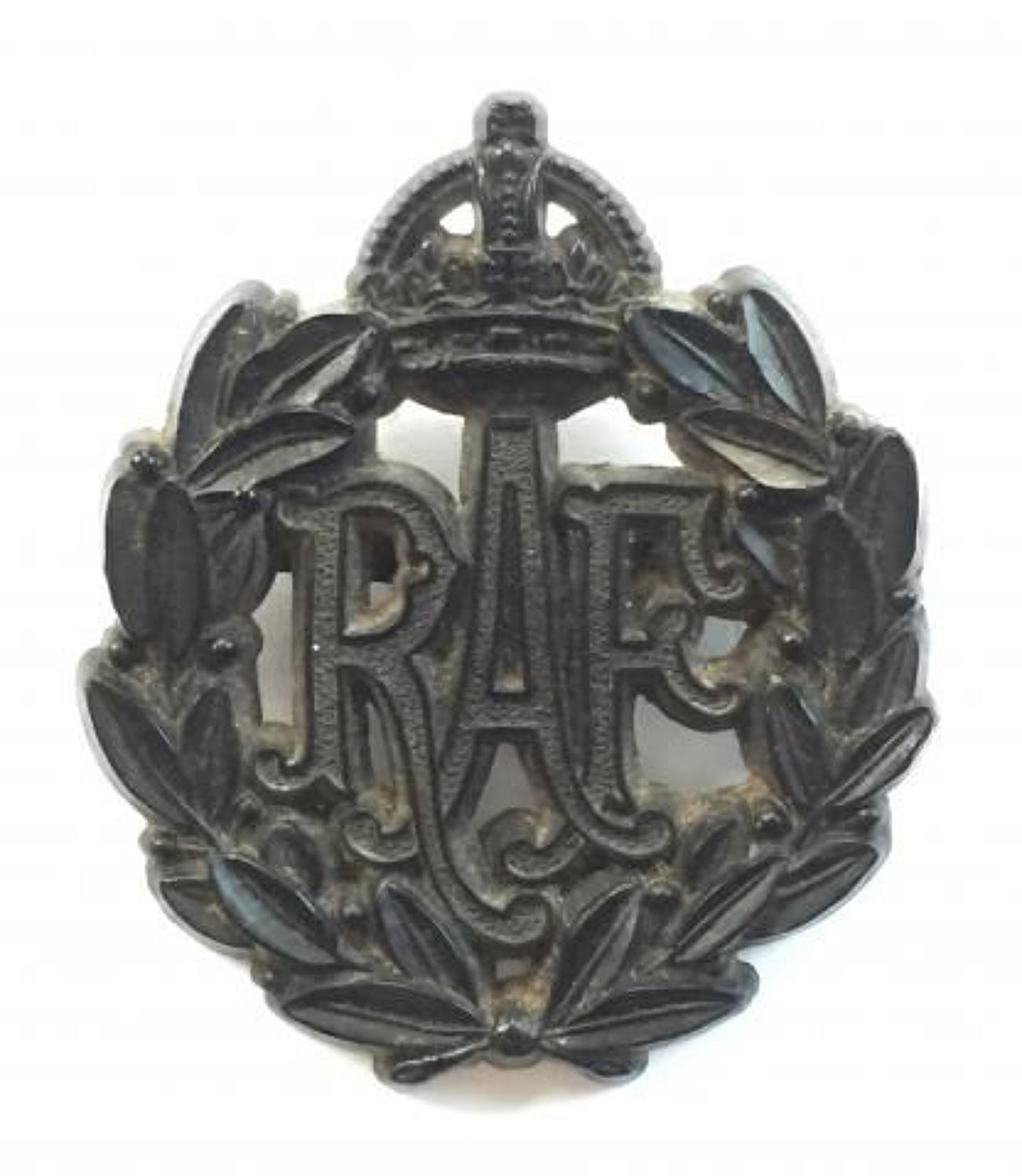 WW2 RAF Black Plastic Economy Issue Cap Badge.