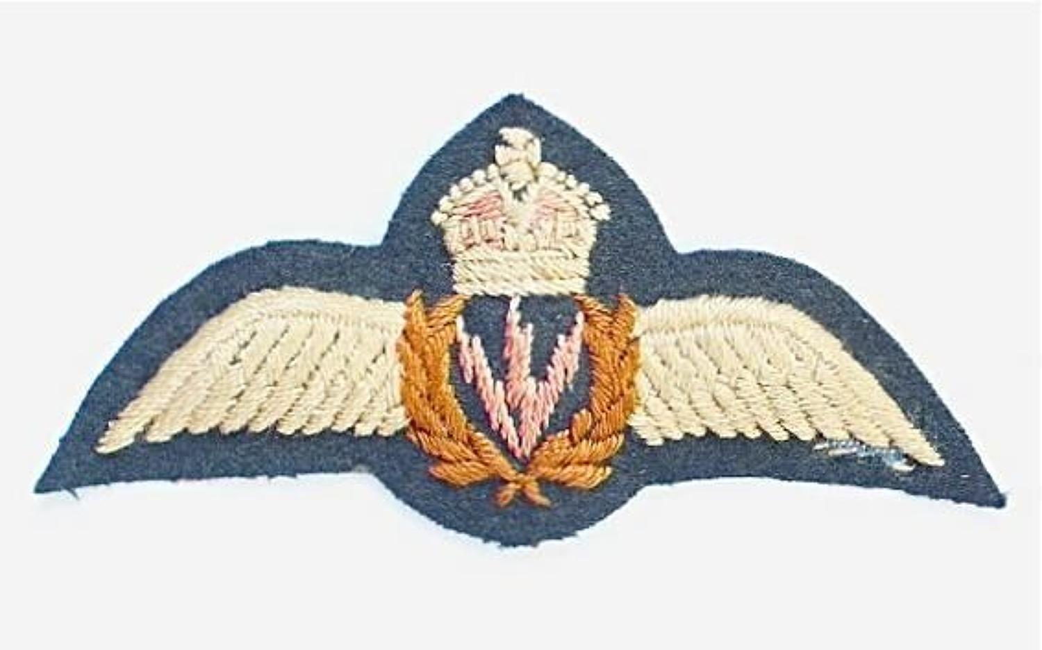 Royal Canadian Air Force RCAF Signaler's 1947-1953 Wings.