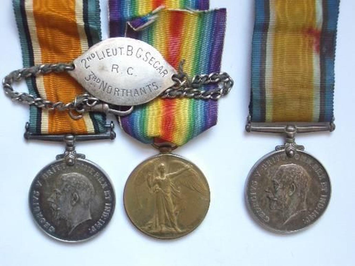 WW1 Northamptosnshire & Worcestershire Regt Officer's Family Medals