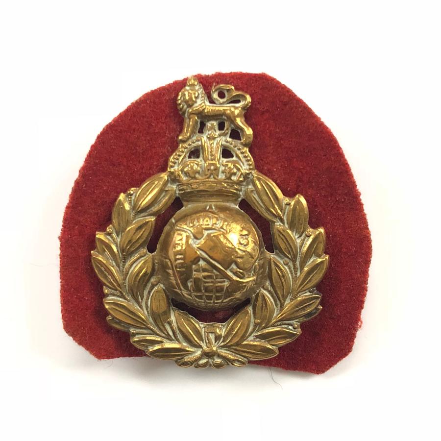 WW2 Pattern Royal Marines Cap Badge and Backing Cloth.