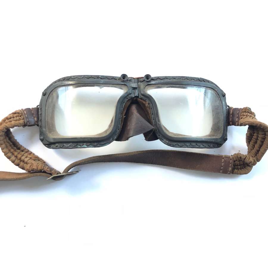 WW2 RAF Battle of Britain Pattern A Good Pair of MKIII Flying Goggles.