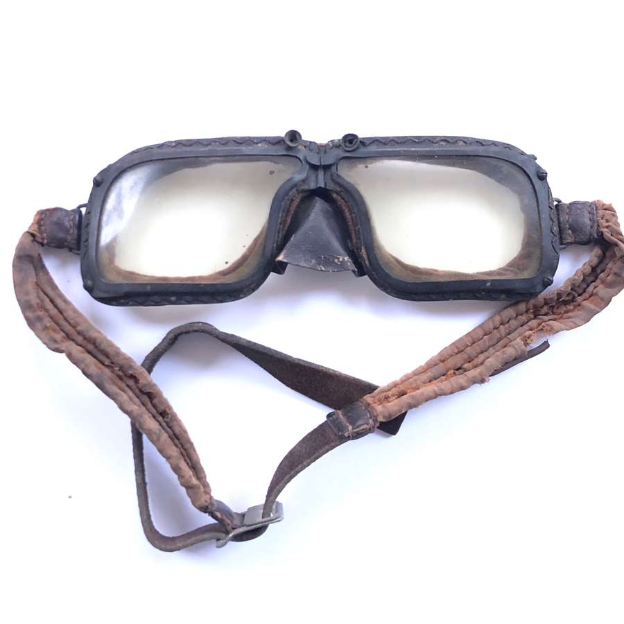 WW2 RAF Battle of Britain Pattern MKIII Flying Goggles.