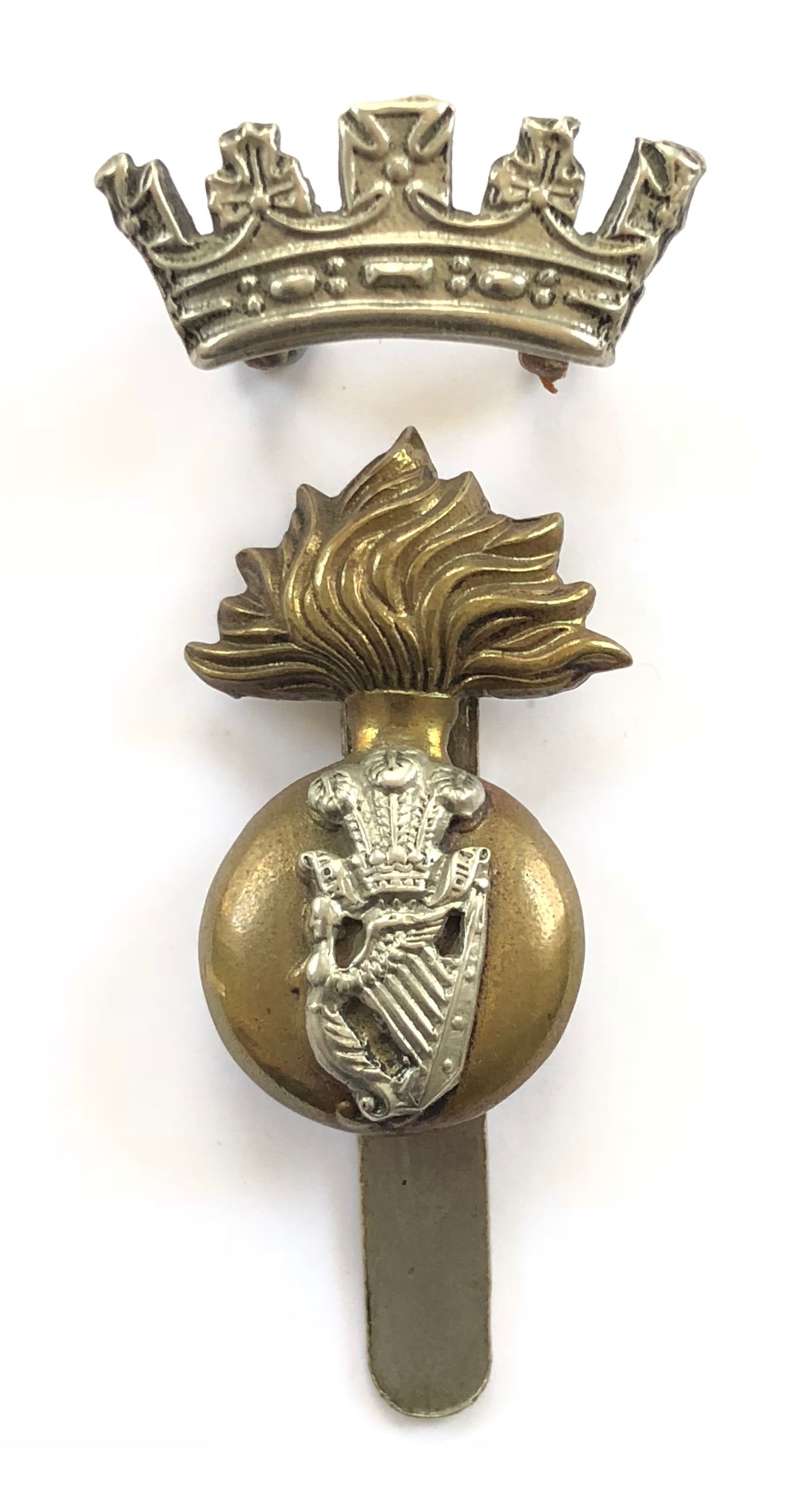 WW2 Period Royal Irish Fusiliers Two Part Cap Badge.