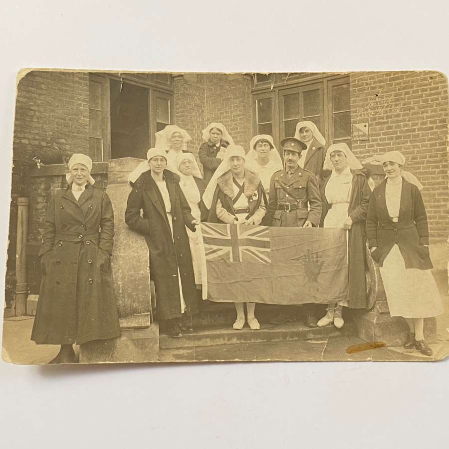 WW1 1918 Ulster VAD Voluntary Aid Detachment Nurse Photograph.