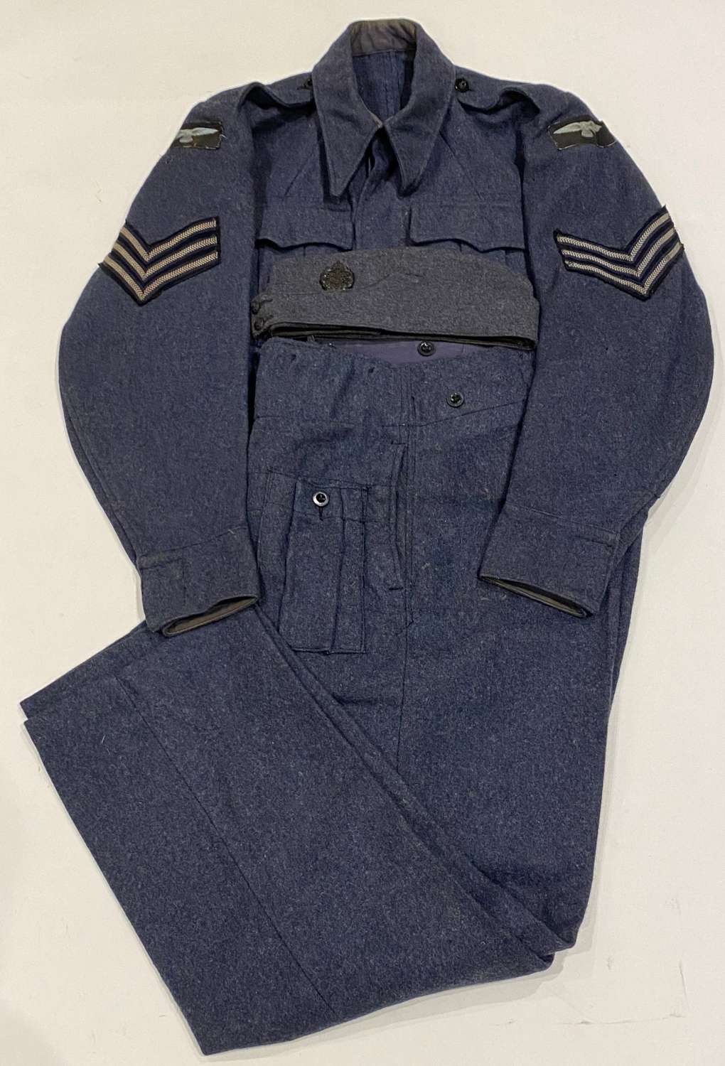 WW2 RAF 1945 War Service Battledress Uniform & Side Cap.