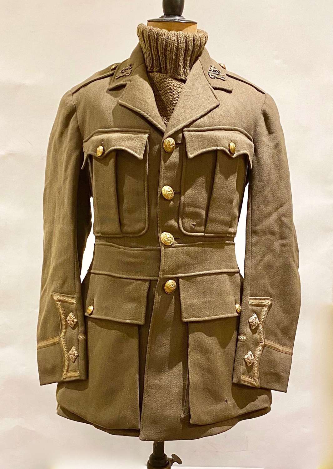 WW1 Royal Berkshire Regiment Officer’s Cuff Rank Tunic.