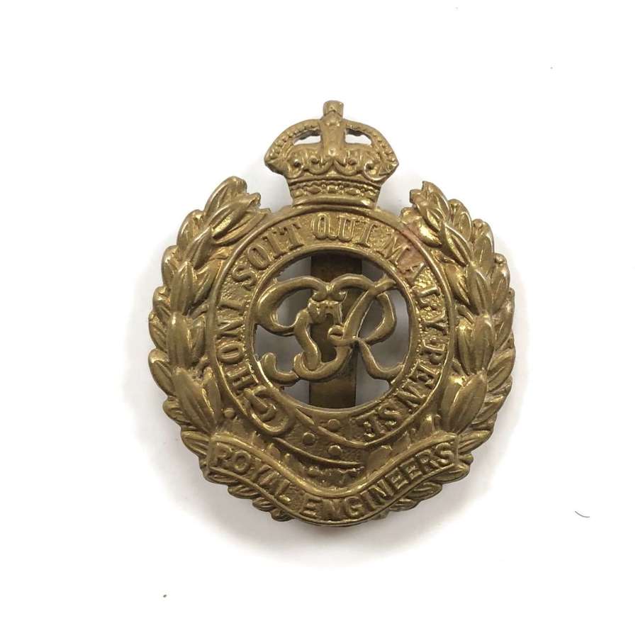 WW2 Pattern Royal Engineers Cap Badge.