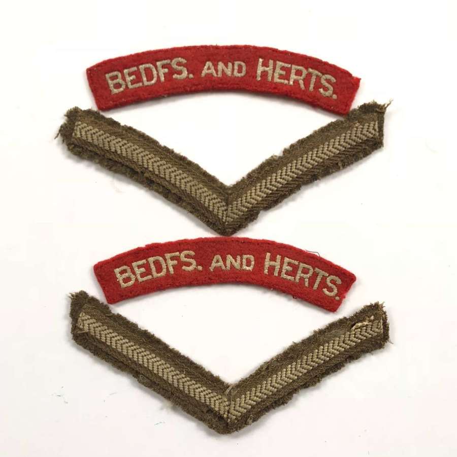 WW2 / Cold War Period Beds & Herts Shoulder Titles and Rank