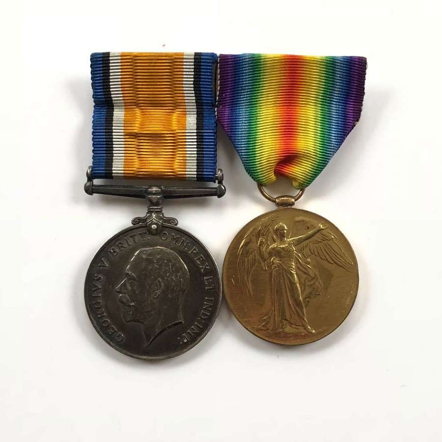 WW1 KOSB, MGC Officer Pair of Medals.