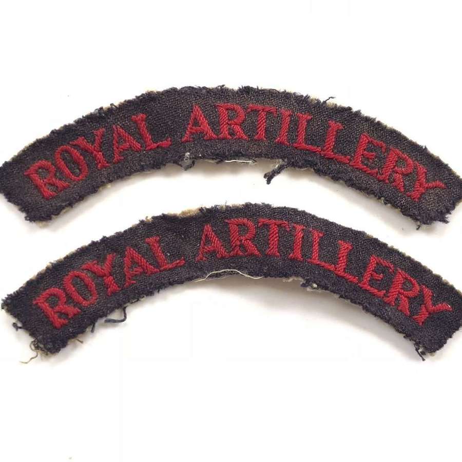 WW2 Period Royal Artillery Embroidered Shoulder Titles.
