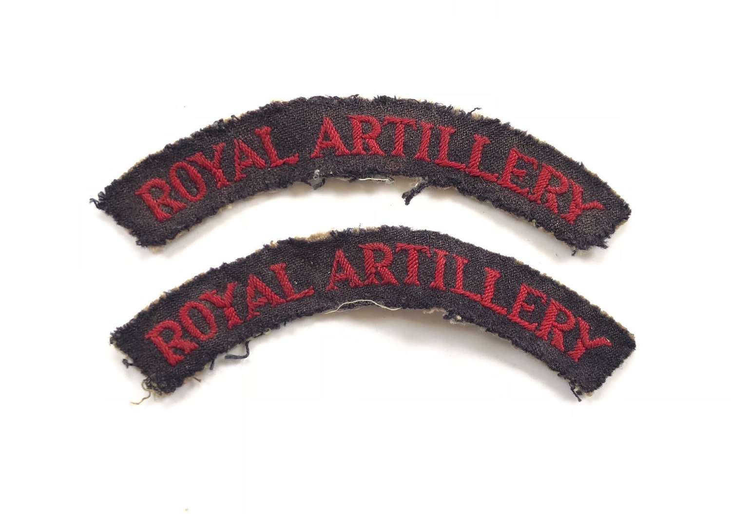 WW2 Period Royal Artillery Embroidered Shoulder Titles.
