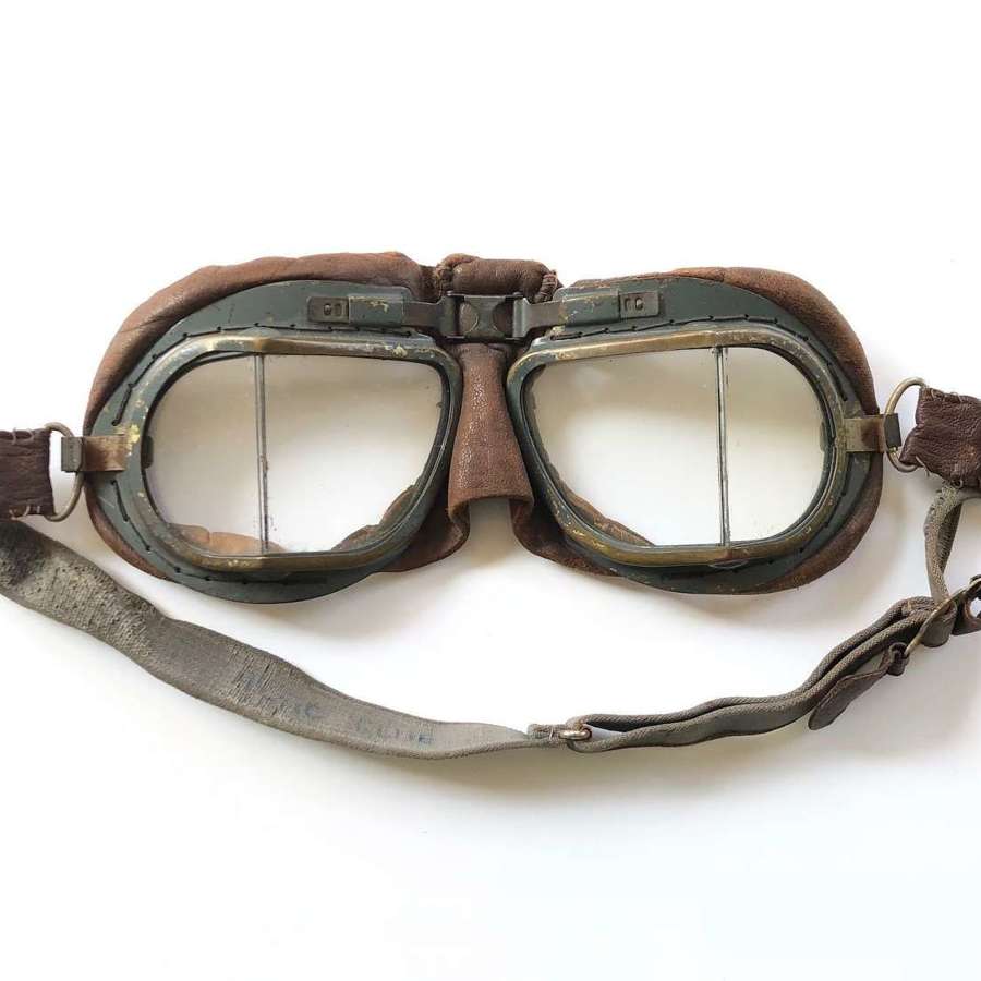 WW2 RAF Aircrew MKVIII Flying Goggles.