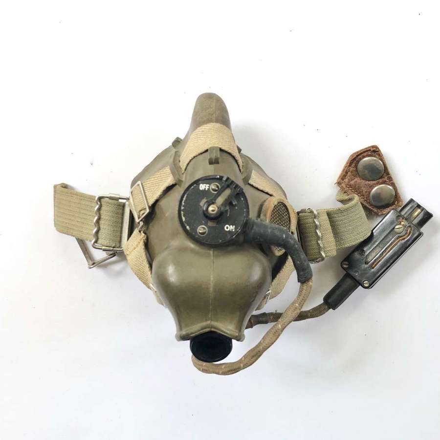 WW2 RAF Aircrew 1945 H Type Oxygen Mask.