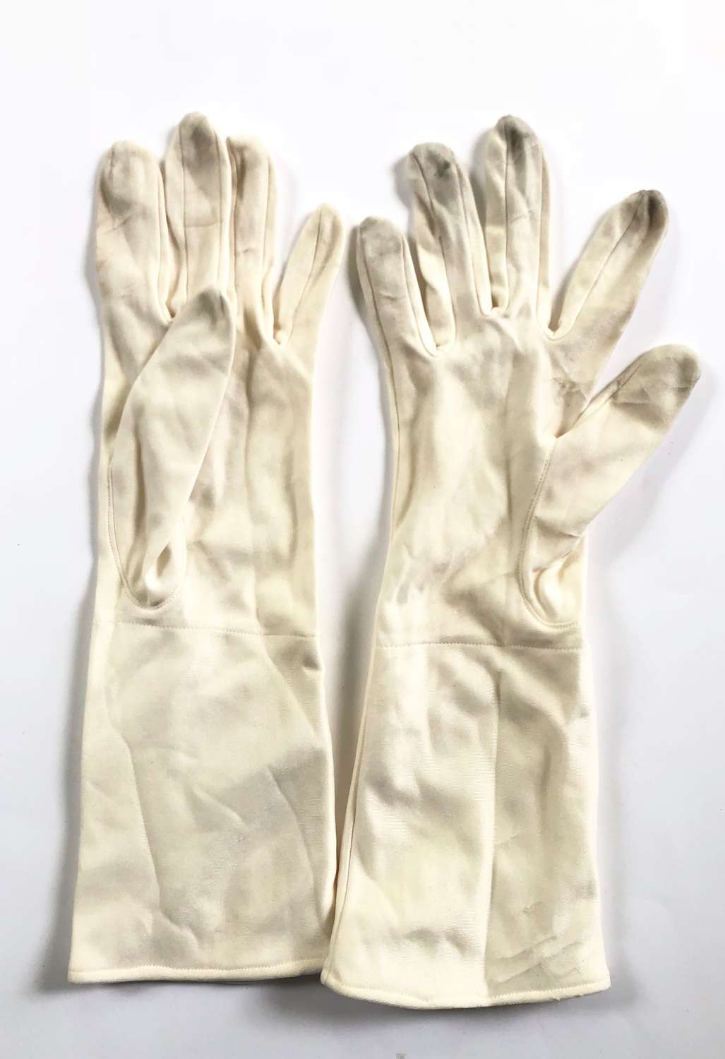 RAF WW2 Gold War Aircrew Issue Silk Gloves.