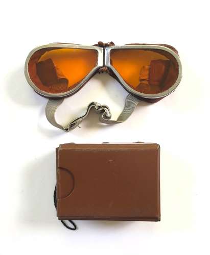 WW2 British Army Dispatch Riders Armoured Crew Goggles.