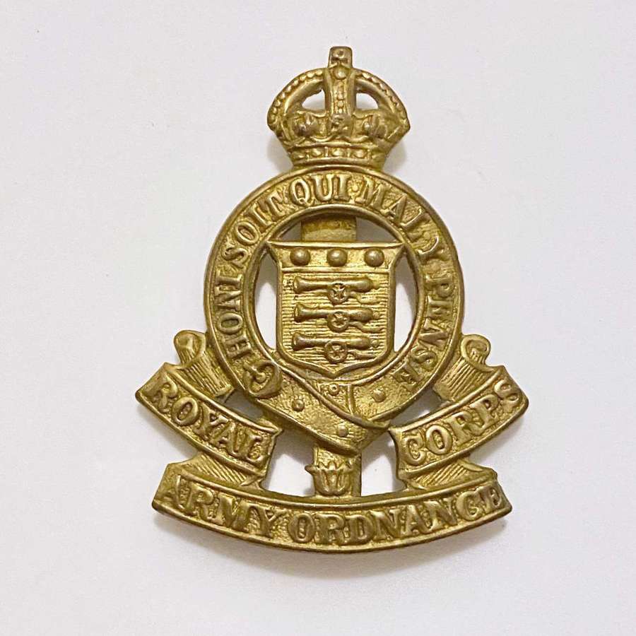 WW2 Royal Army Ordnance Corps Cap Badge.