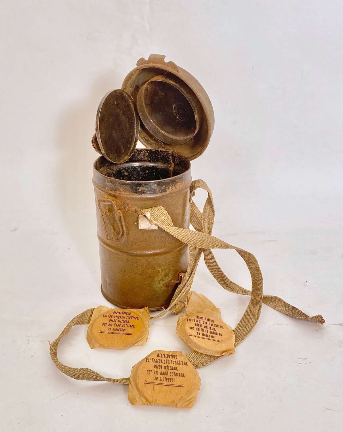 WW1 Imperial German Gas Mask Canister.