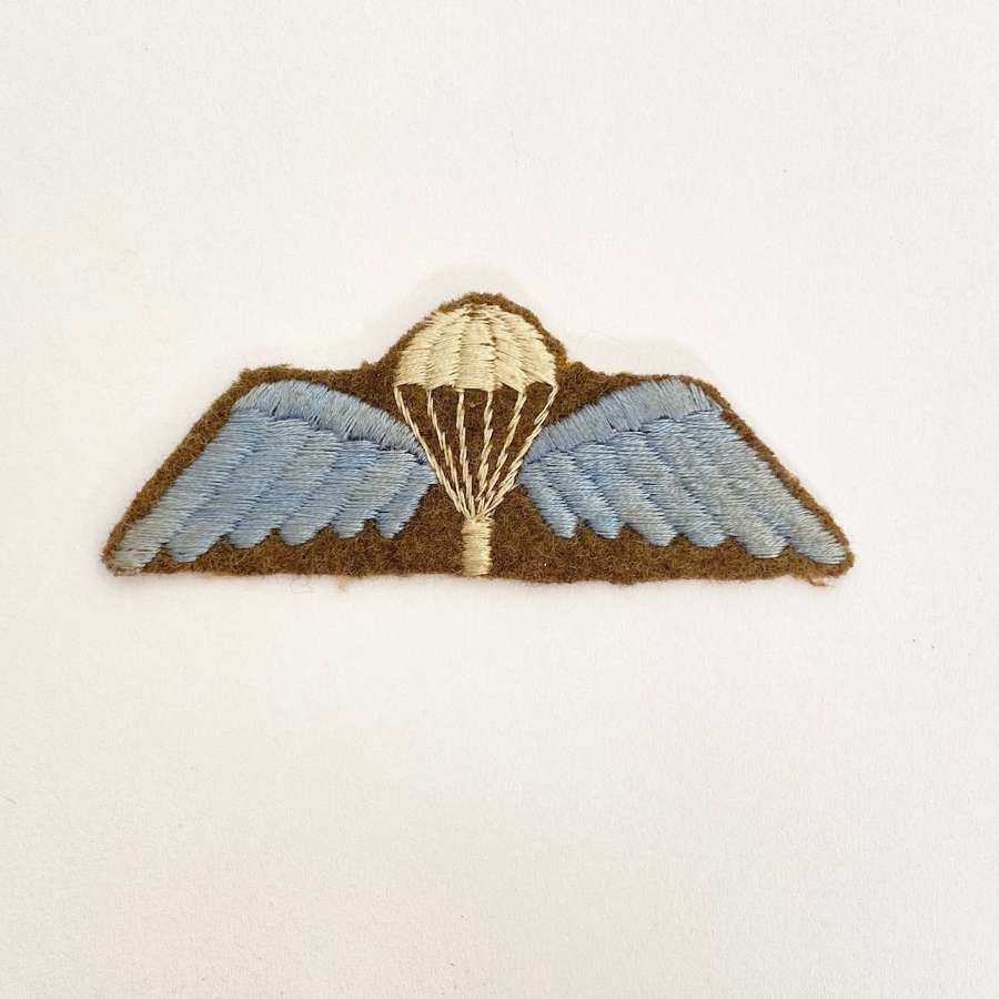 Early Post WW2 Parachute Qualification Wing.