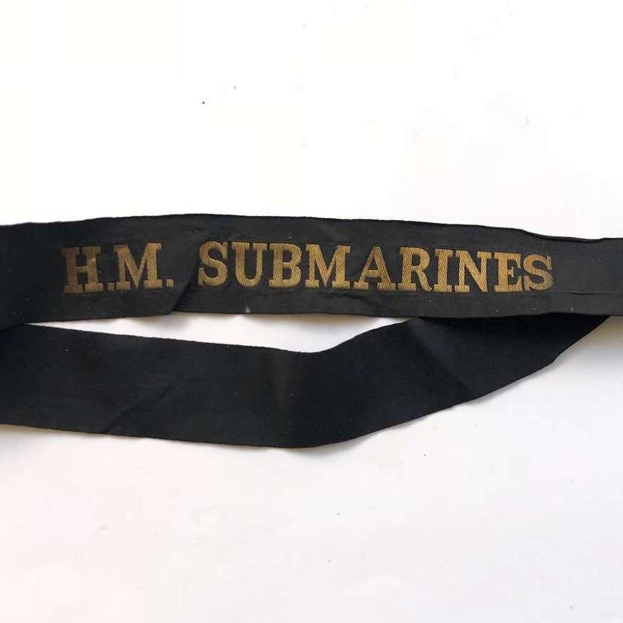WW2 Period Royal Navy H.M. Submarines Ratings Cap Tally Badge