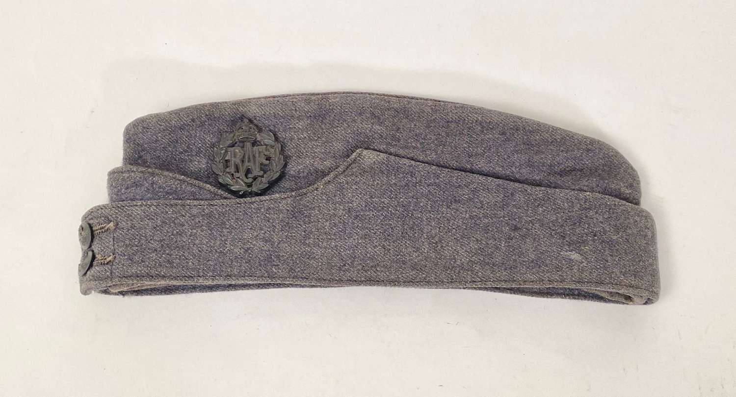 WW2 Period RAF Other Ranks Cap with Economy Badge & Buttons.