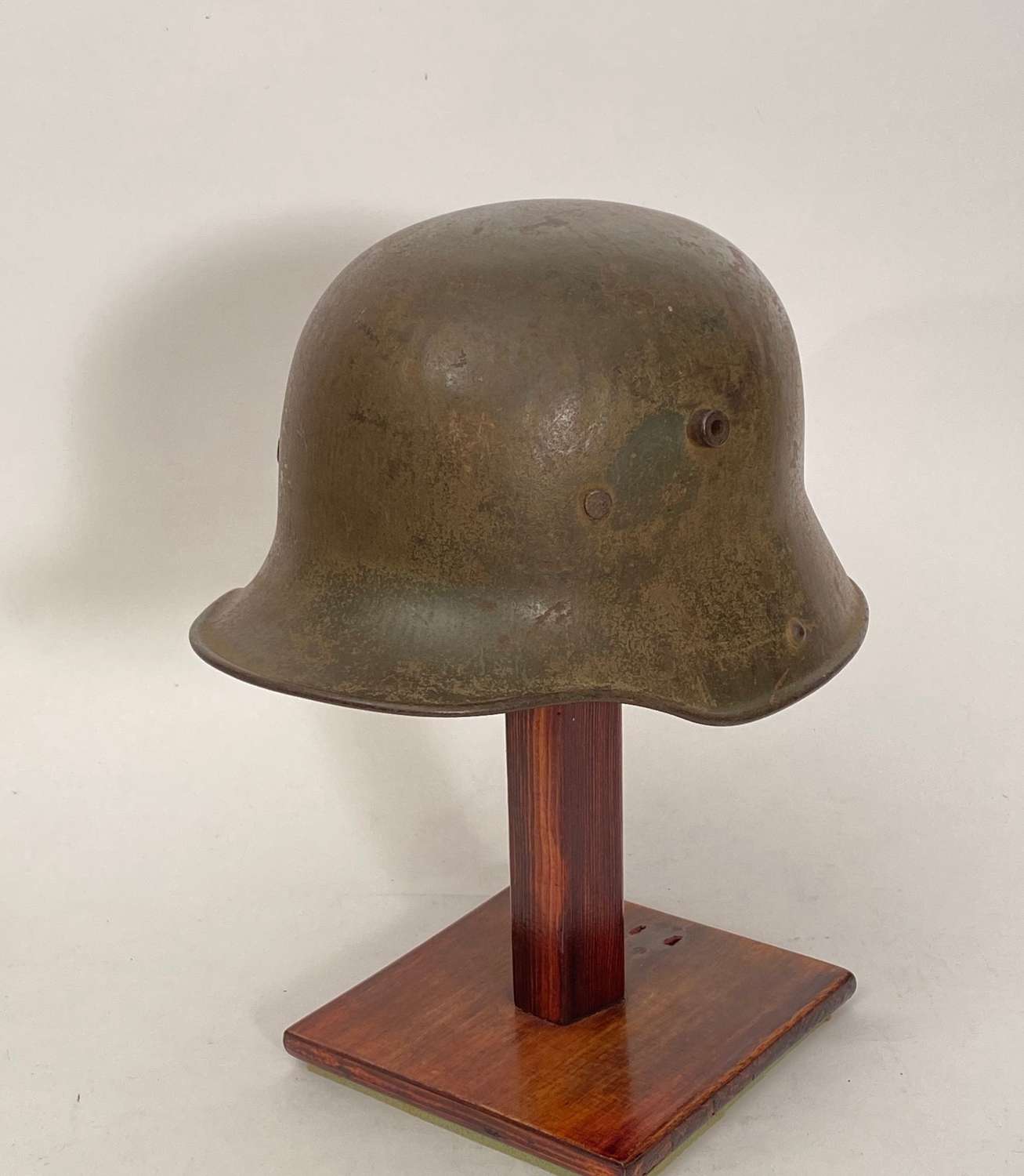 WW1 Imperial German Steel Helmet.