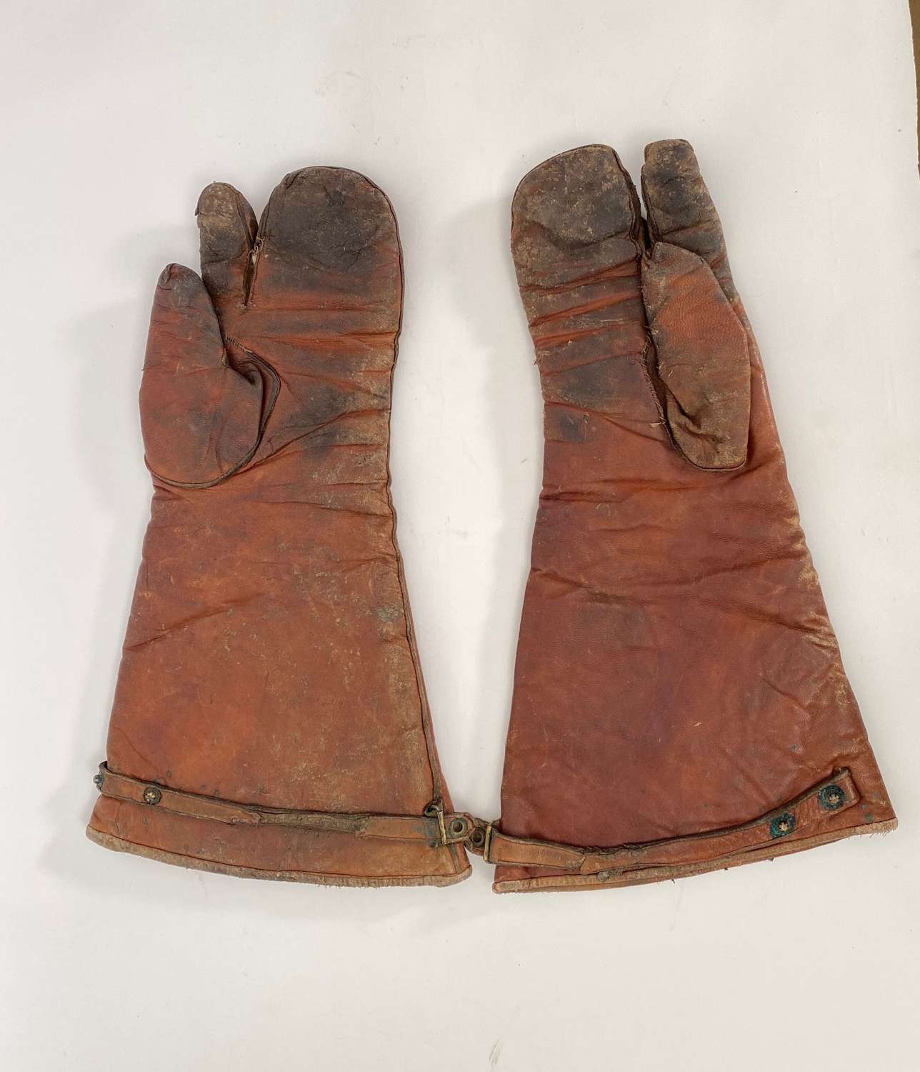 WW1 RFC, RNAS, Early RAF Pilot Trigger Gloves.