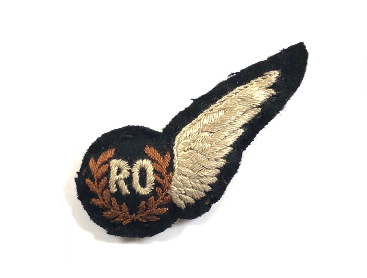 Scarce Padded Radio / Radar Operator WW2 RAF brevet Badge
