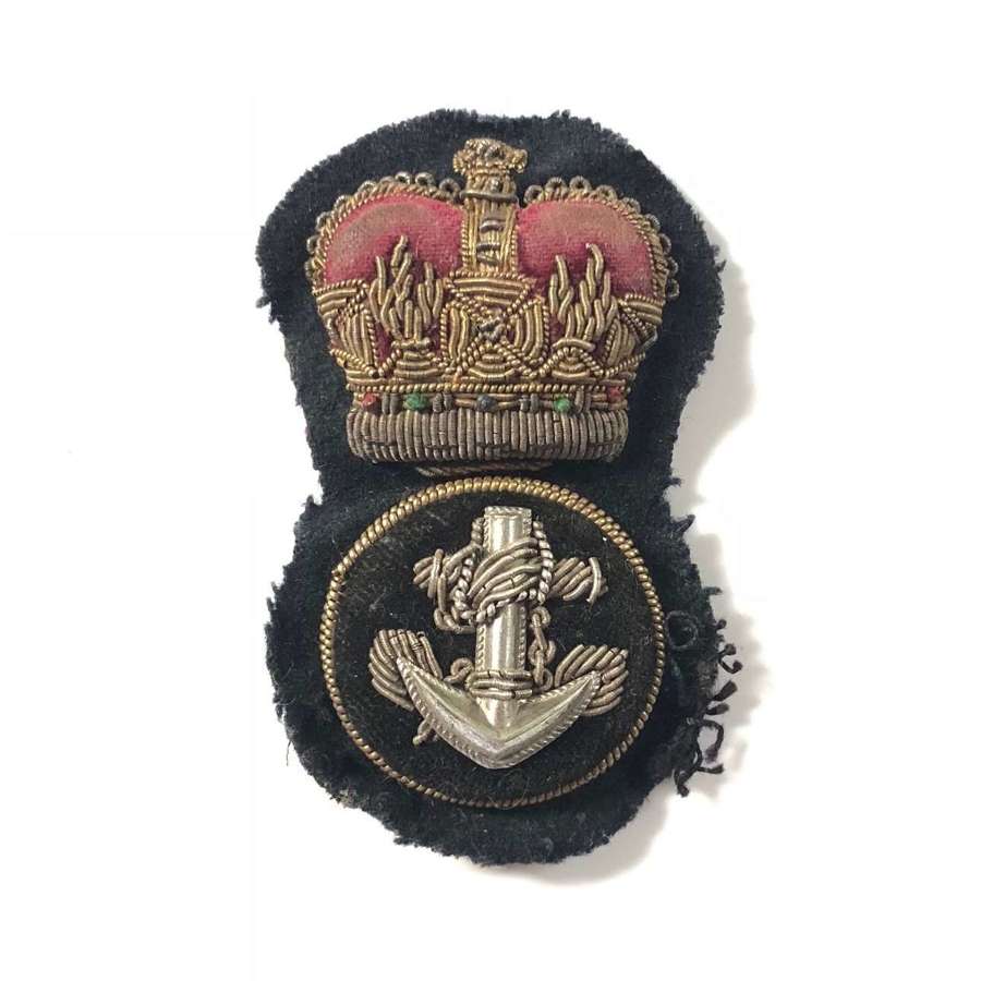 Royal Navy Cold War Period Petty Officer Cap Badge.