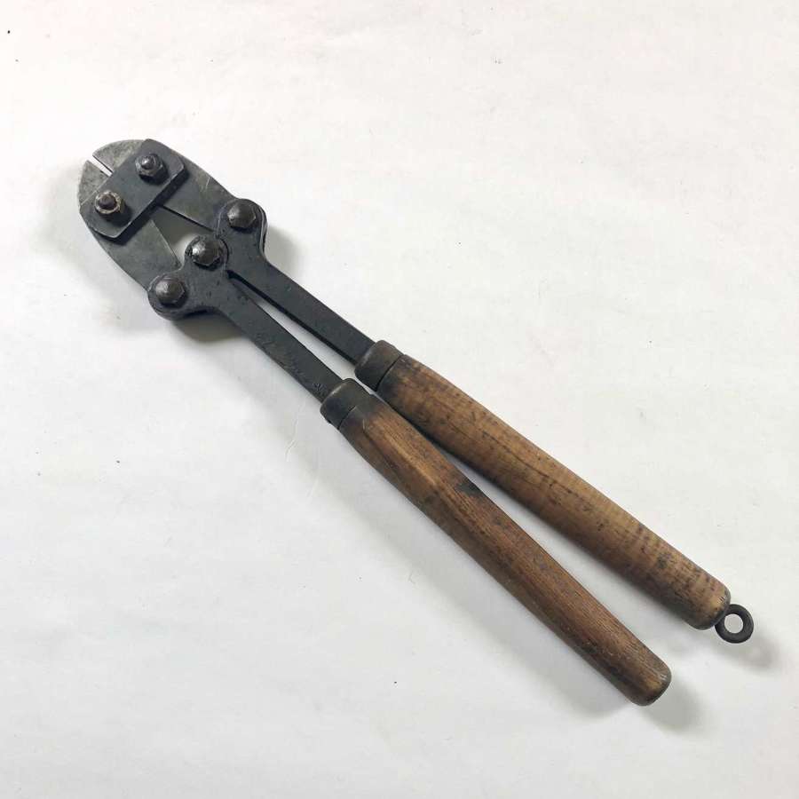 WW1 1917 British Army Long Handle Wire Cutters.