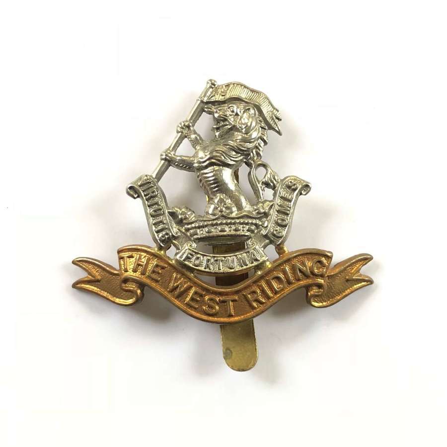 WW1/WW2 Pattern West Riding Regiment Cap Badge.