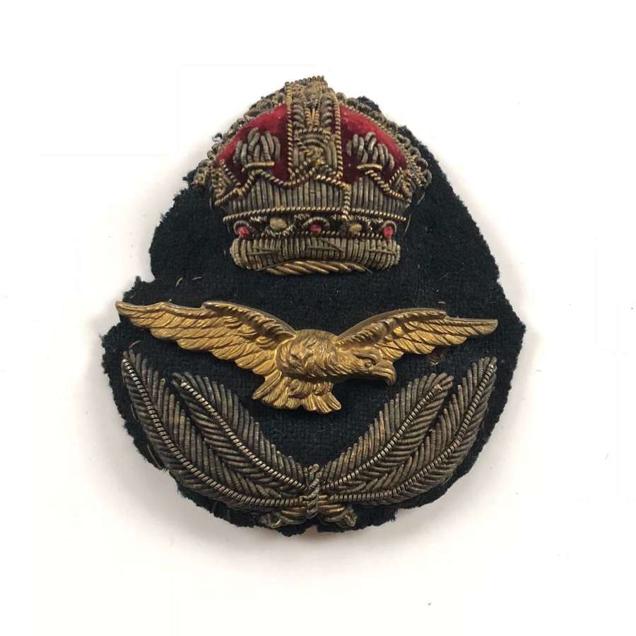 RAF WW1 / Interwar Period Officer’s Cap Badge.