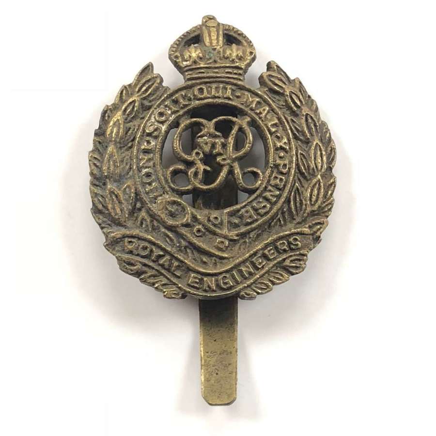 WW2 Royal Engineers Indian Made Pagari Cap Badge.