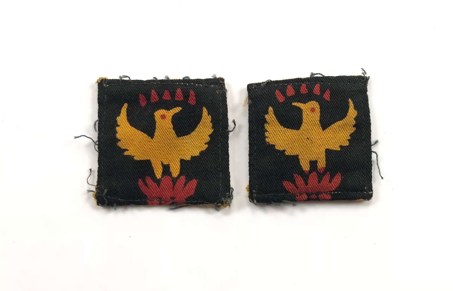 WW2 105th (Madras) Line of Communications Area Cloth Badges.