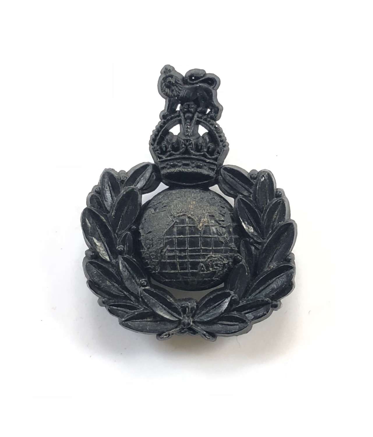 Royal Marines dark blue WW2 plastic economy cap badge