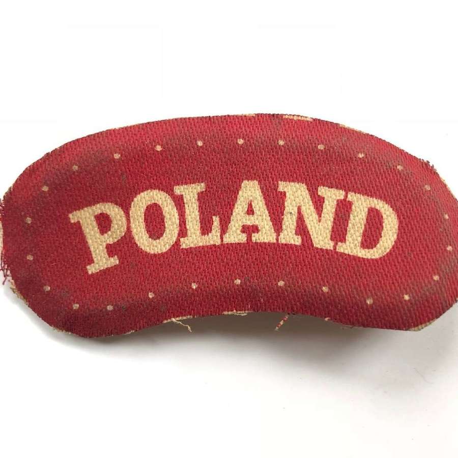 WW2 Poland Nationality Printed Title Badge