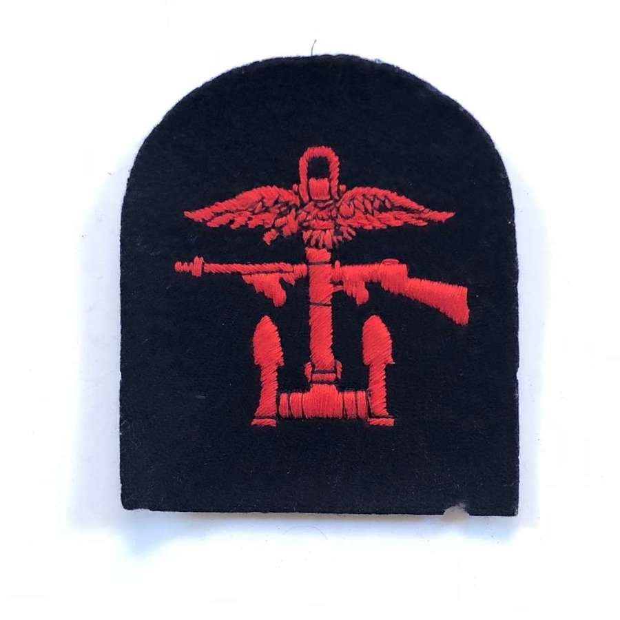 WW2 Combined Operations Tombstone Pattern Badge.