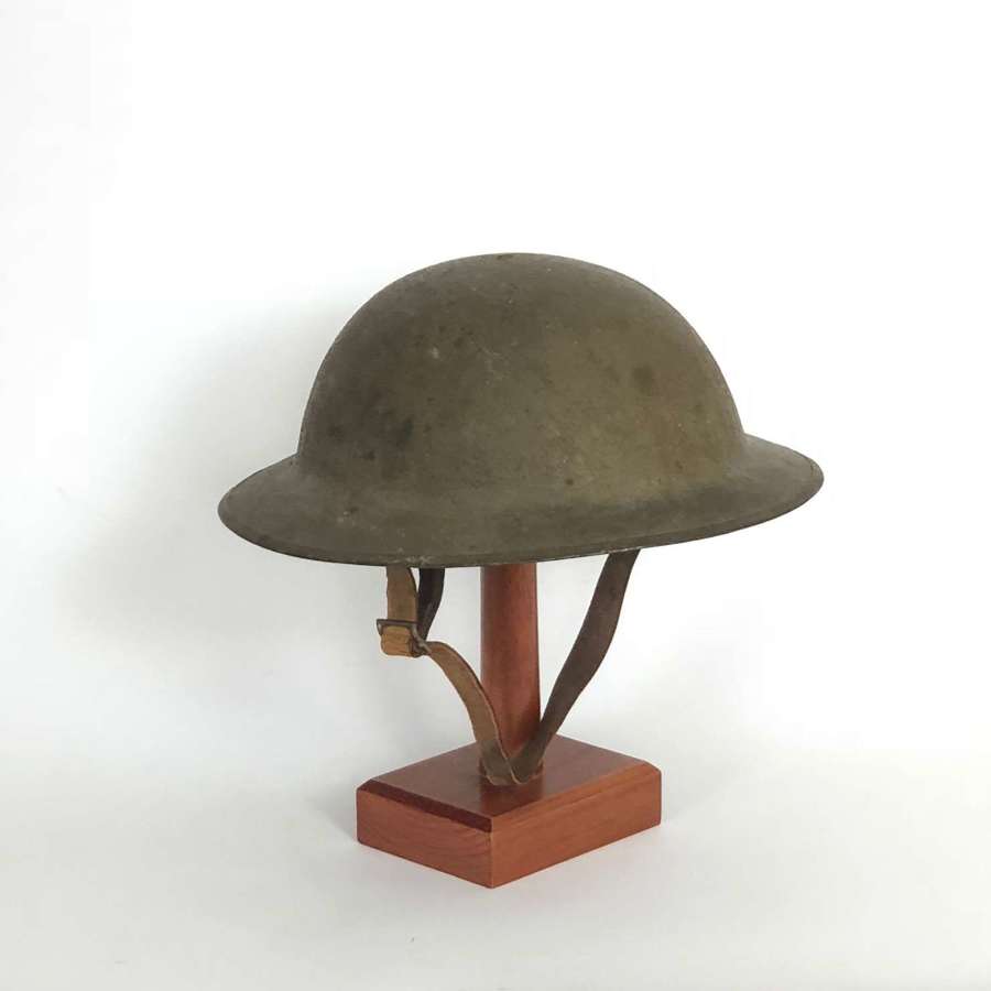 WW1 British Army “B” Pattern Brodie Helmet.