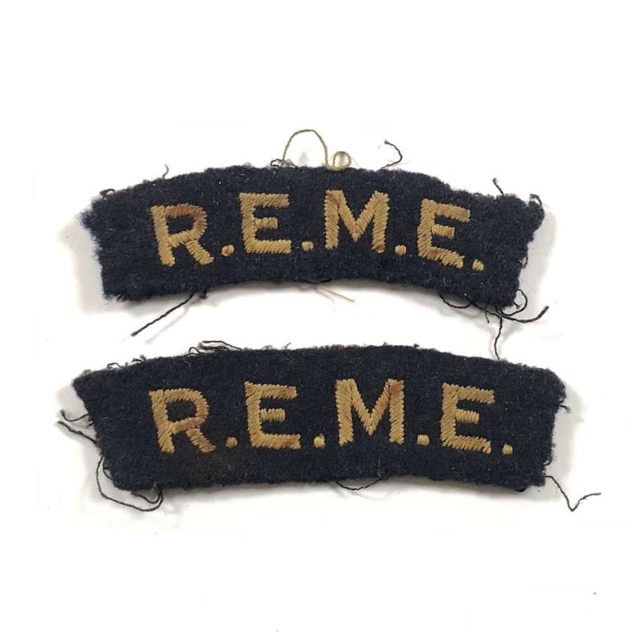 WW2 / Cold War Period REME Embroidered Cloth Shoulder Badge.