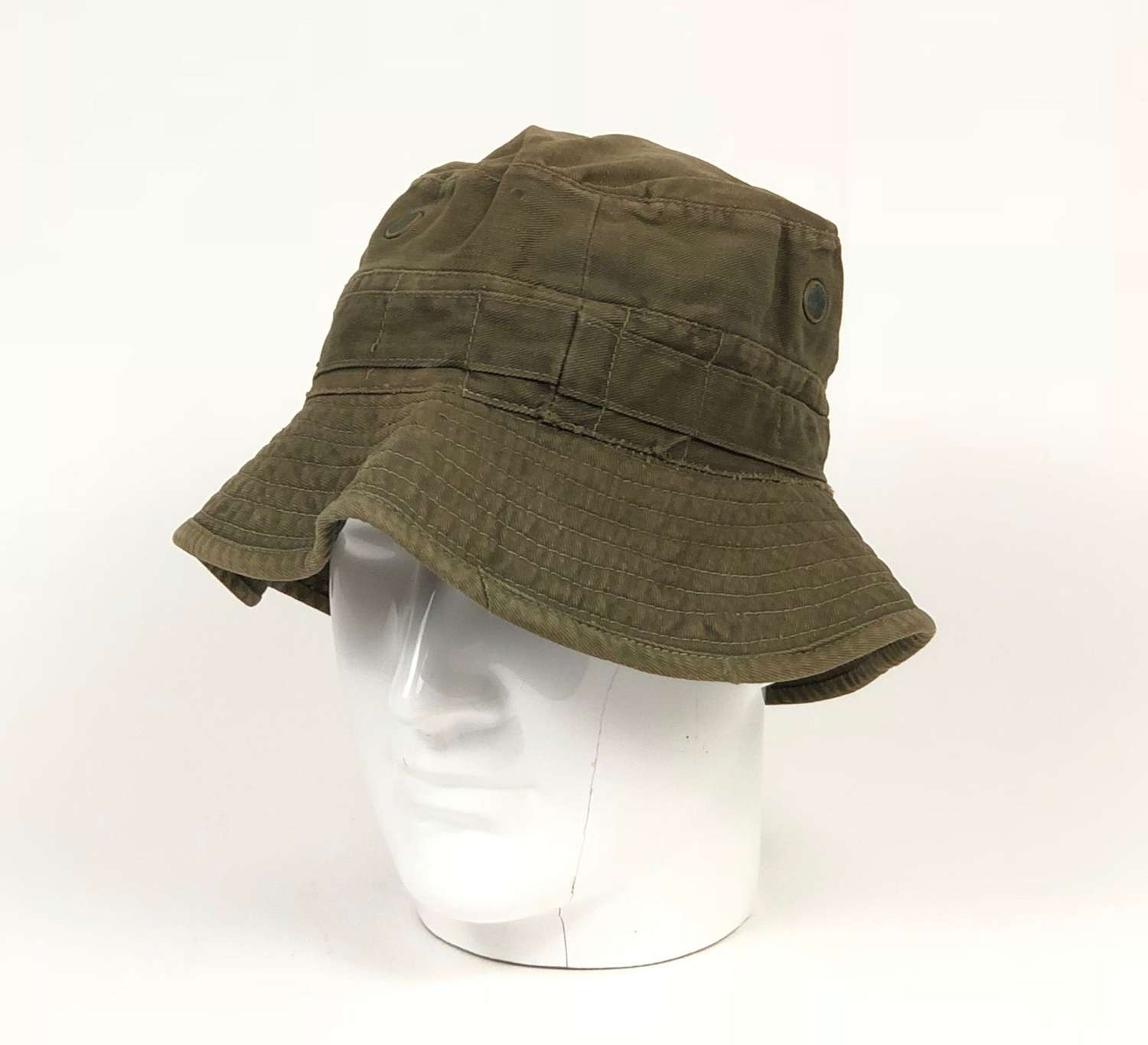 WW2 1945 Jungle Green Bush Hat.