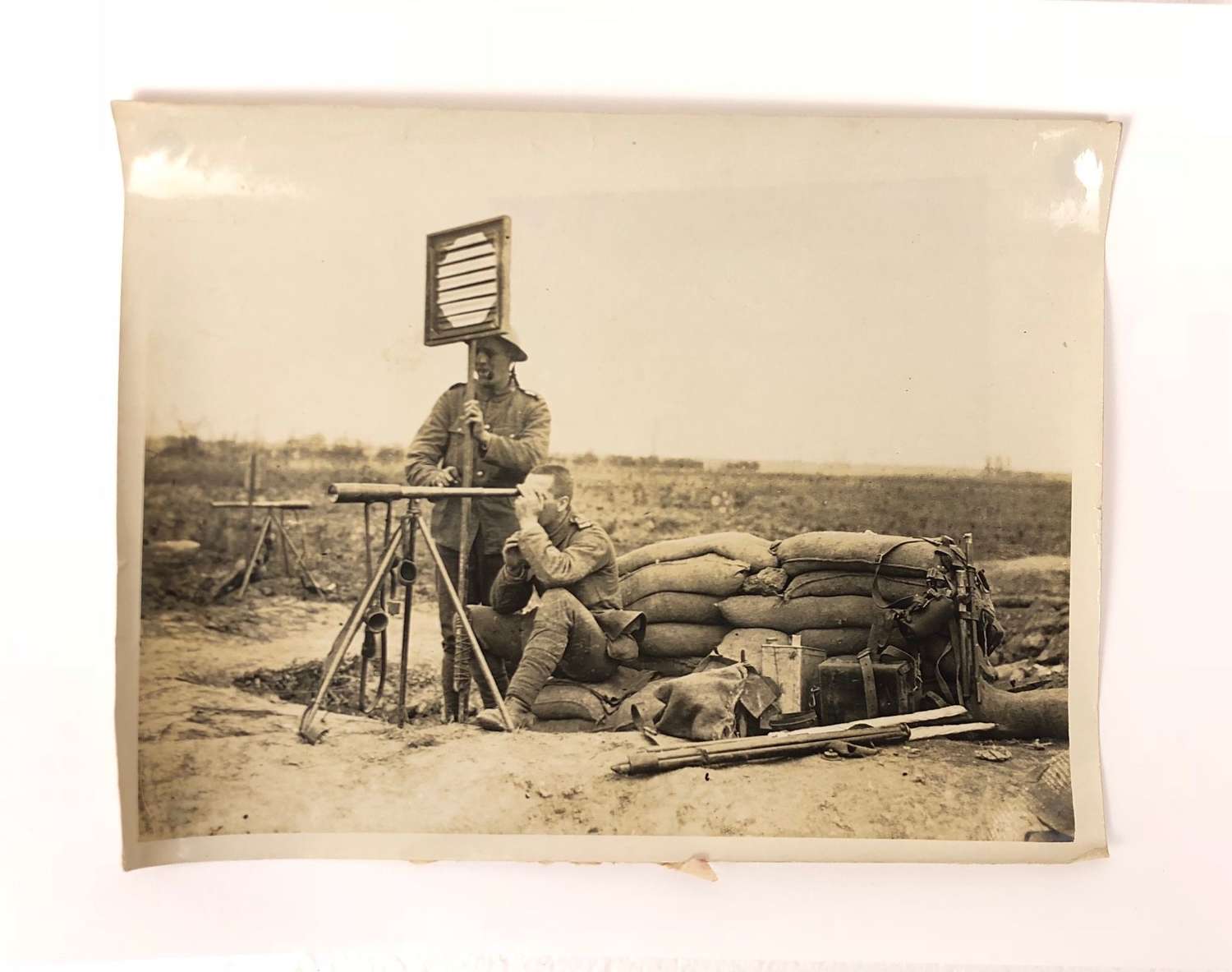 WW1 Official British Press Photograph Signalling Back to Support Line