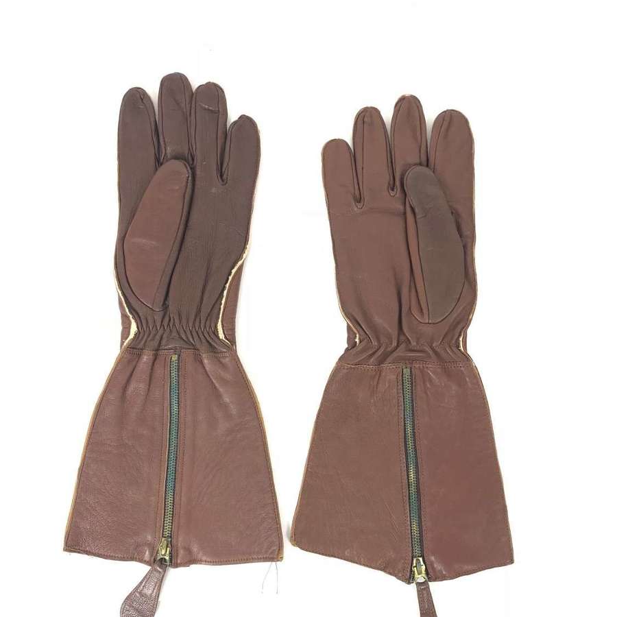 RAF 1933 Pattern Aircrew Flying Gloves Superb Condition.