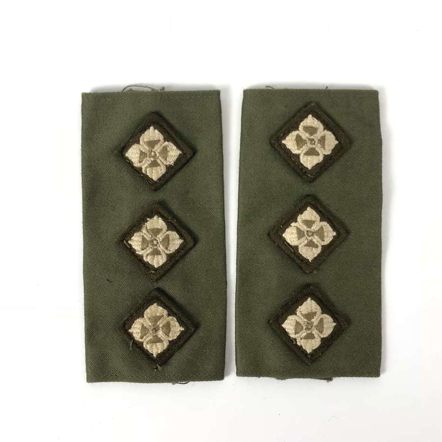 WW2 Pattern Officer’s Jungle Green Slip on Rank Badges