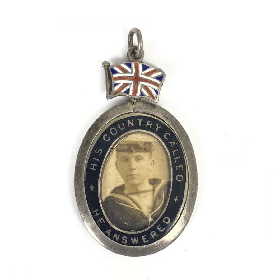 WW1 1914 His Country Called He Answered Royal Navy Memorial Badge