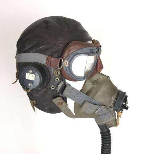 WW2 RAF C Type Flying Helmet / G Type Oxygen Mask / Goggles Attributed Set as Worn *