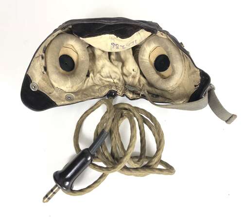 WW2 RAF C Type Flying Helmet / G Type Oxygen Mask / Goggles Attributed Set as Worn *
