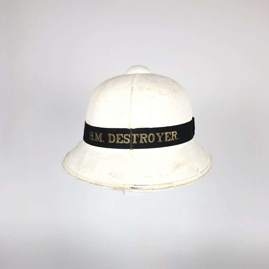 WW2 1942 Royal Navy HM Destroyer Sun Helmet.