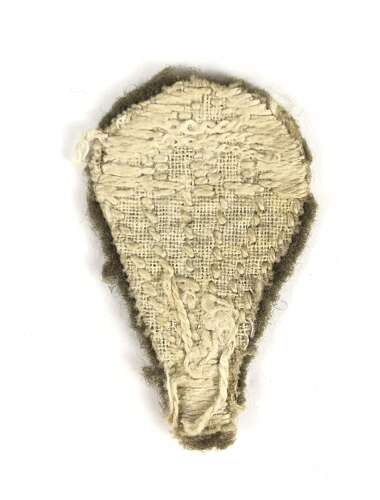 WW2 Pattern Parachute Qualification “Lightbulb” Badge.